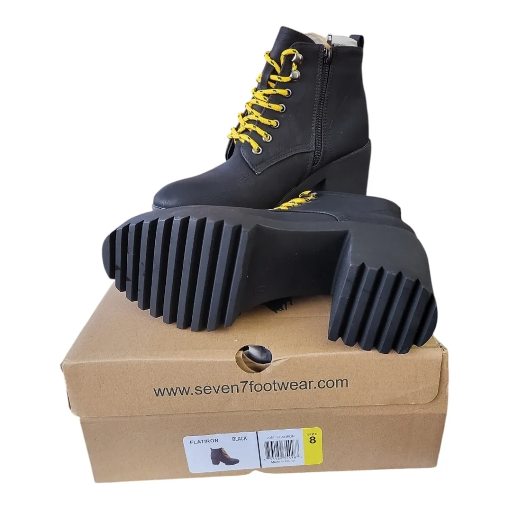 Seven black flatiron platform boot Womens Size 8 New‎